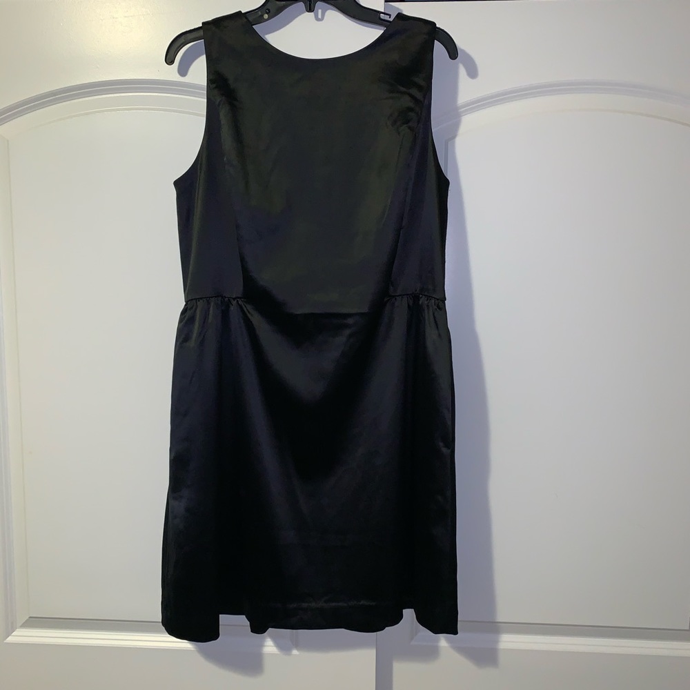 LBD. Satin dress From the GAP - Picture 3 of 3